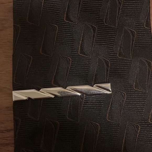 Swank Vintage 925 Sterling Silver Polished Tie Clip with Faceted Design. - Picture 3 of 6